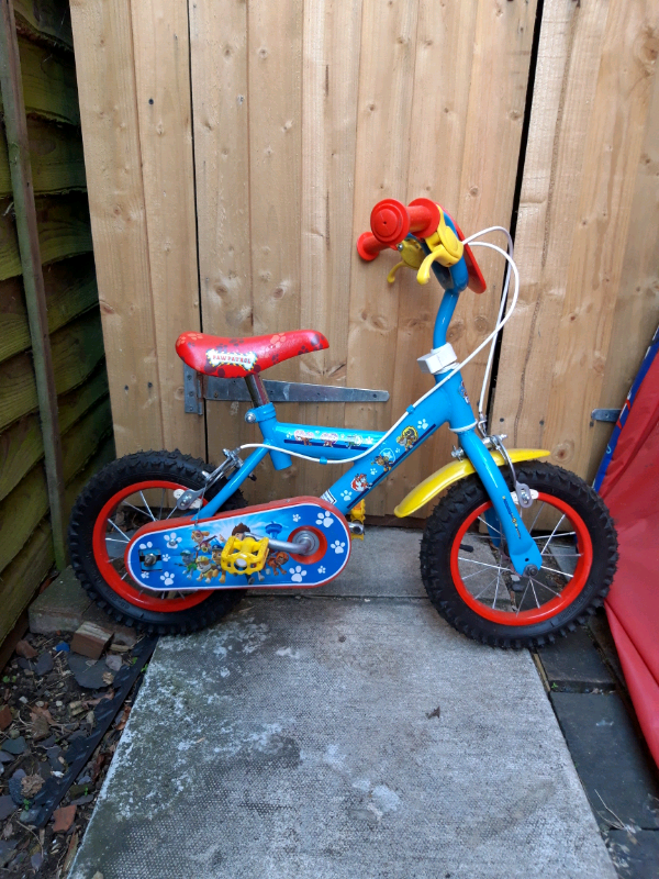 paw patrol bike with stabilisers